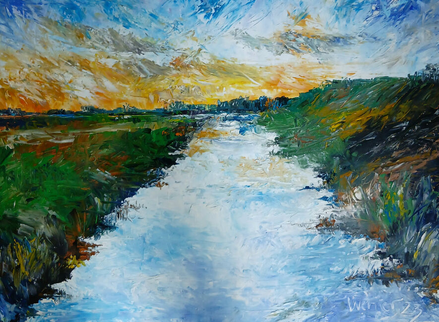 Gemälde eines Flusses, der sich durch eine weite Wiesenlandschaft zieht, Werk „Weites Land mit Fluss“ von Dietmar Werner im ArtHotel Kiebitzberg